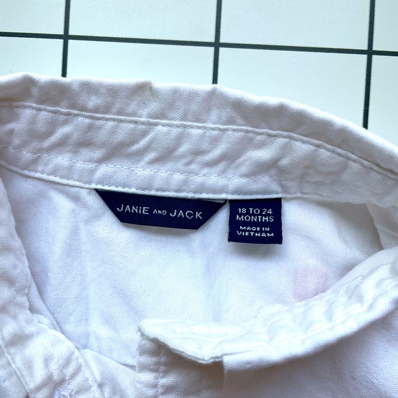 Janie and Jack lobster button-down 18-24 months - Picture 2 of 3
